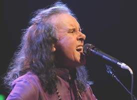 Lifetime Achievement Award for Donovan at BBC Folk Awards